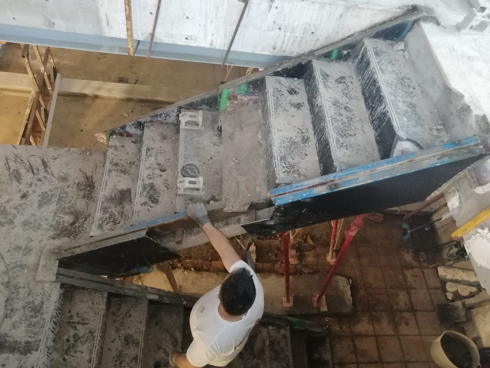 Escaleras Mural